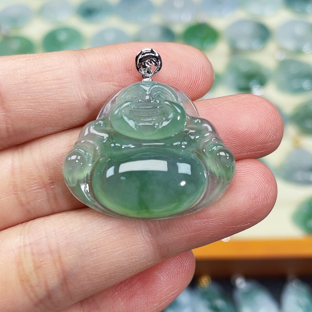 翡翠颈饰18K金镶嵌吊坠