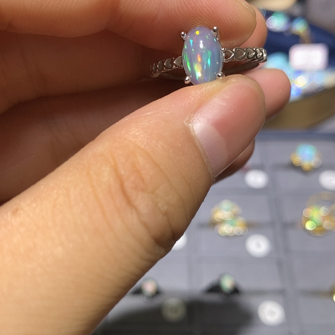 欧泊欧泊戒指银S925镶嵌