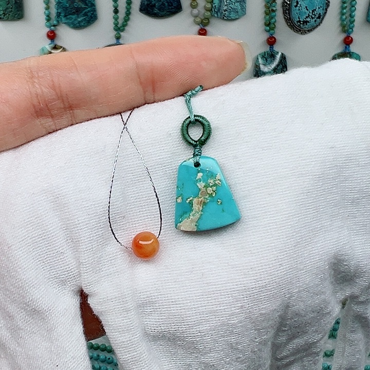 南红玛瑙颈饰未镶嵌