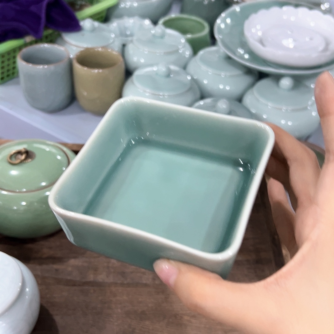云间青瓷龙泉青瓷
