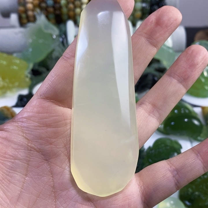 未镶嵌岫玉手把件