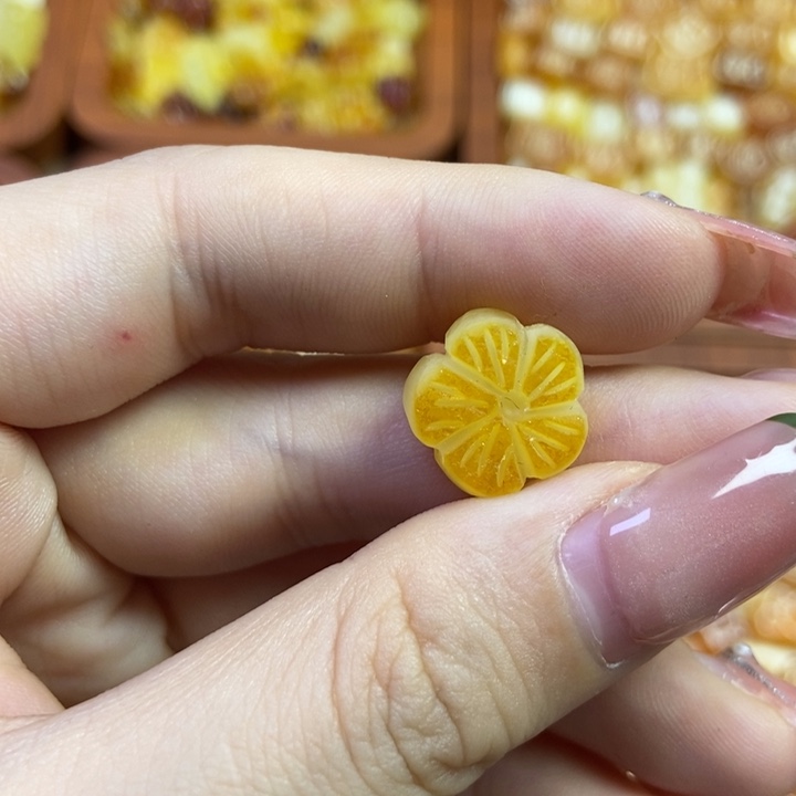 琥珀未镶嵌珠宝奇石原皮花花