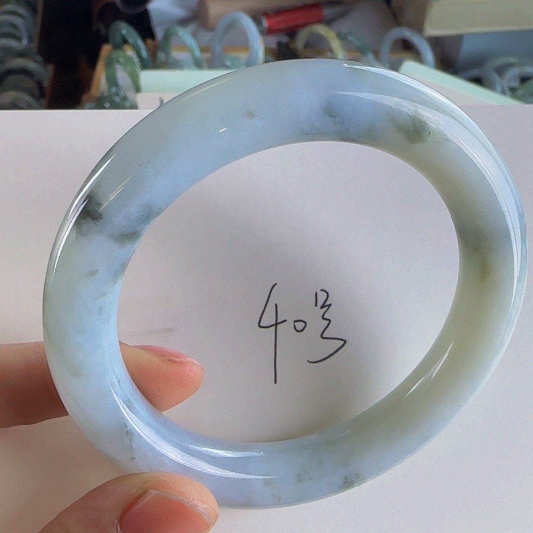 翡翠手镯未镶嵌老坑58圈