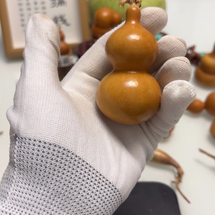 悦****天然手捻老皮葫芦