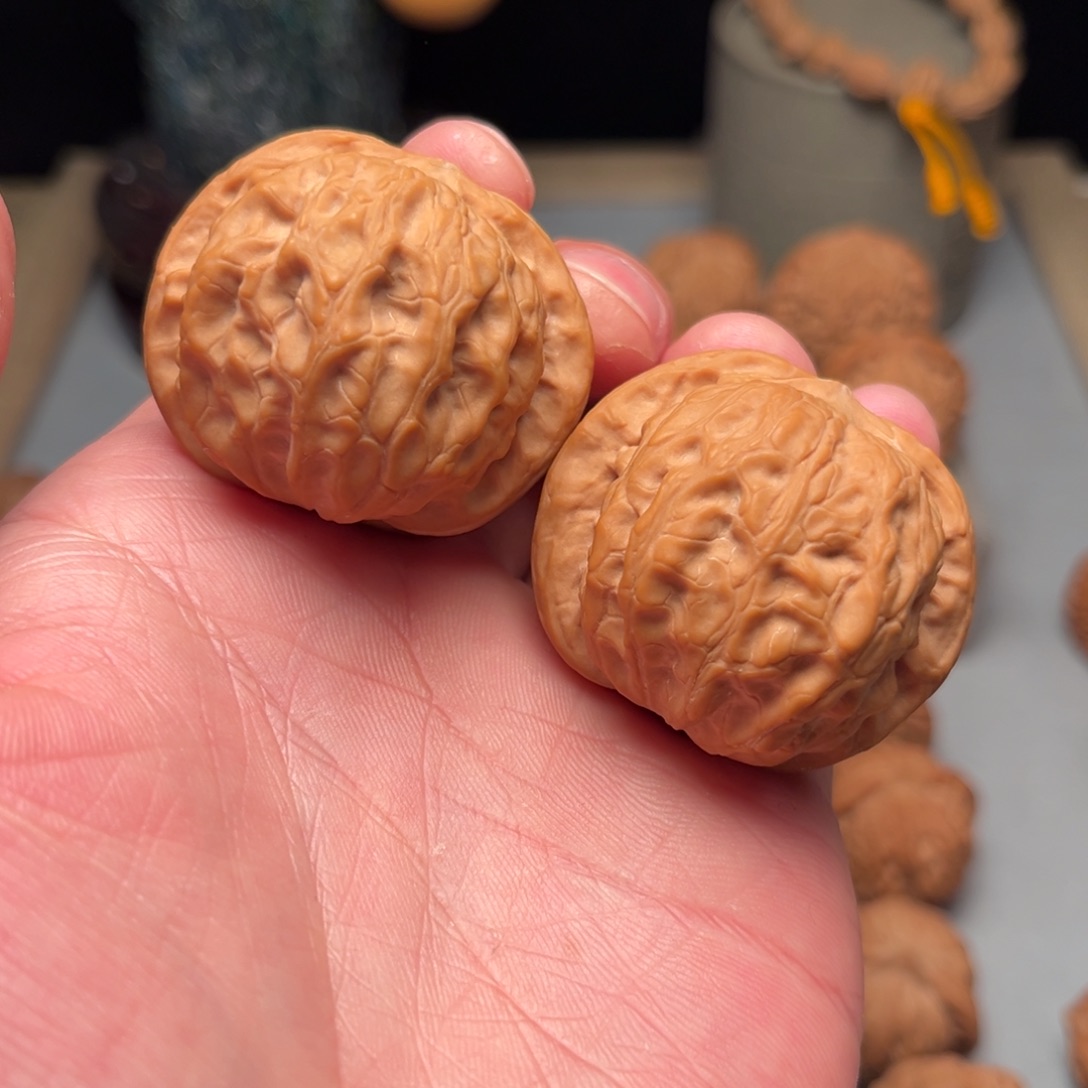 文玩核桃吊坠树王平闷