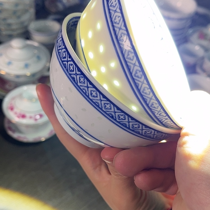 瓷片//////直径11厘米。2个。