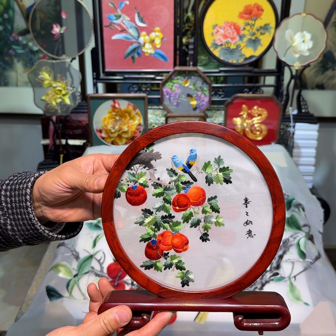 刺绣刺绣工艺精湛