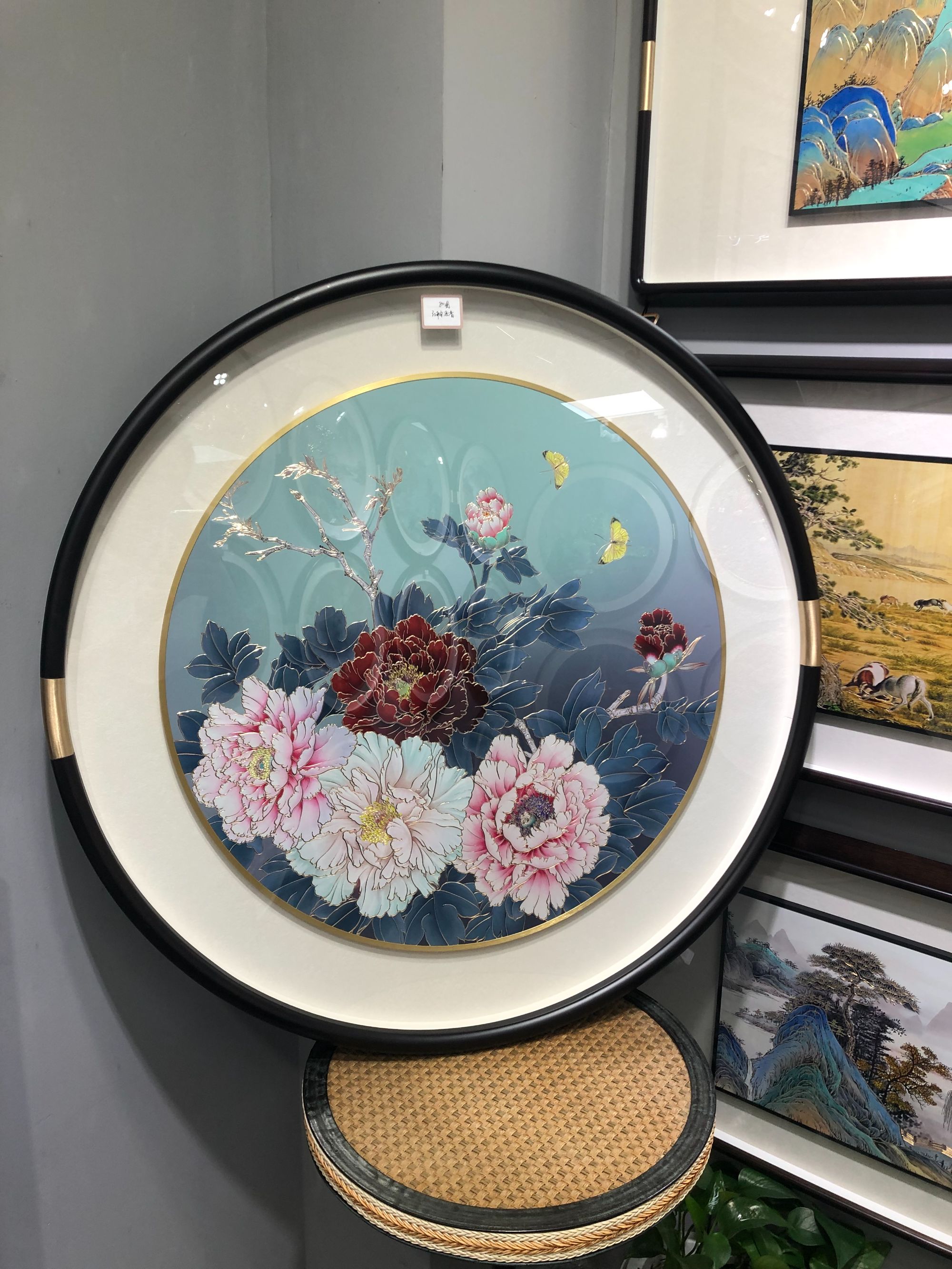 2024款铜板雕刻80直径圆行山水高端中式玄关装饰手工雕刻入户挂画