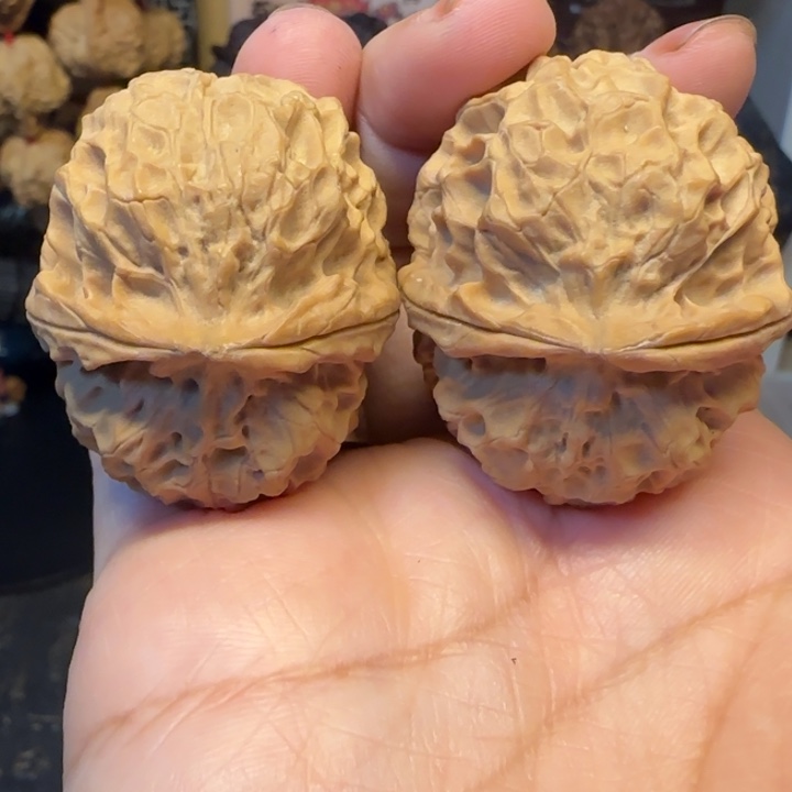 文玩核桃吊坠凤凰牡丹42