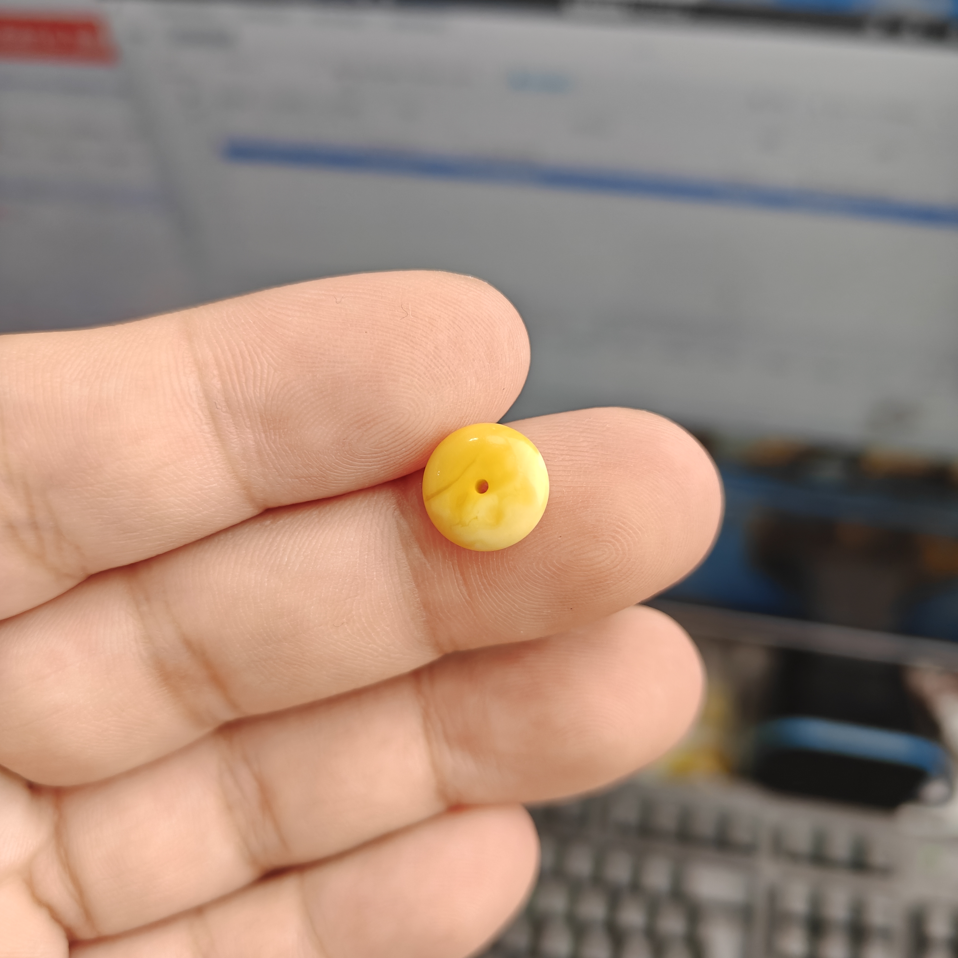 琥珀蜜蜡药片款隔片吊坠