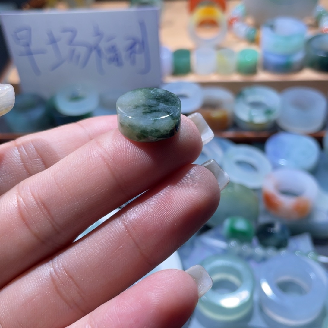 定制翡翠未镶嵌天然翡翠