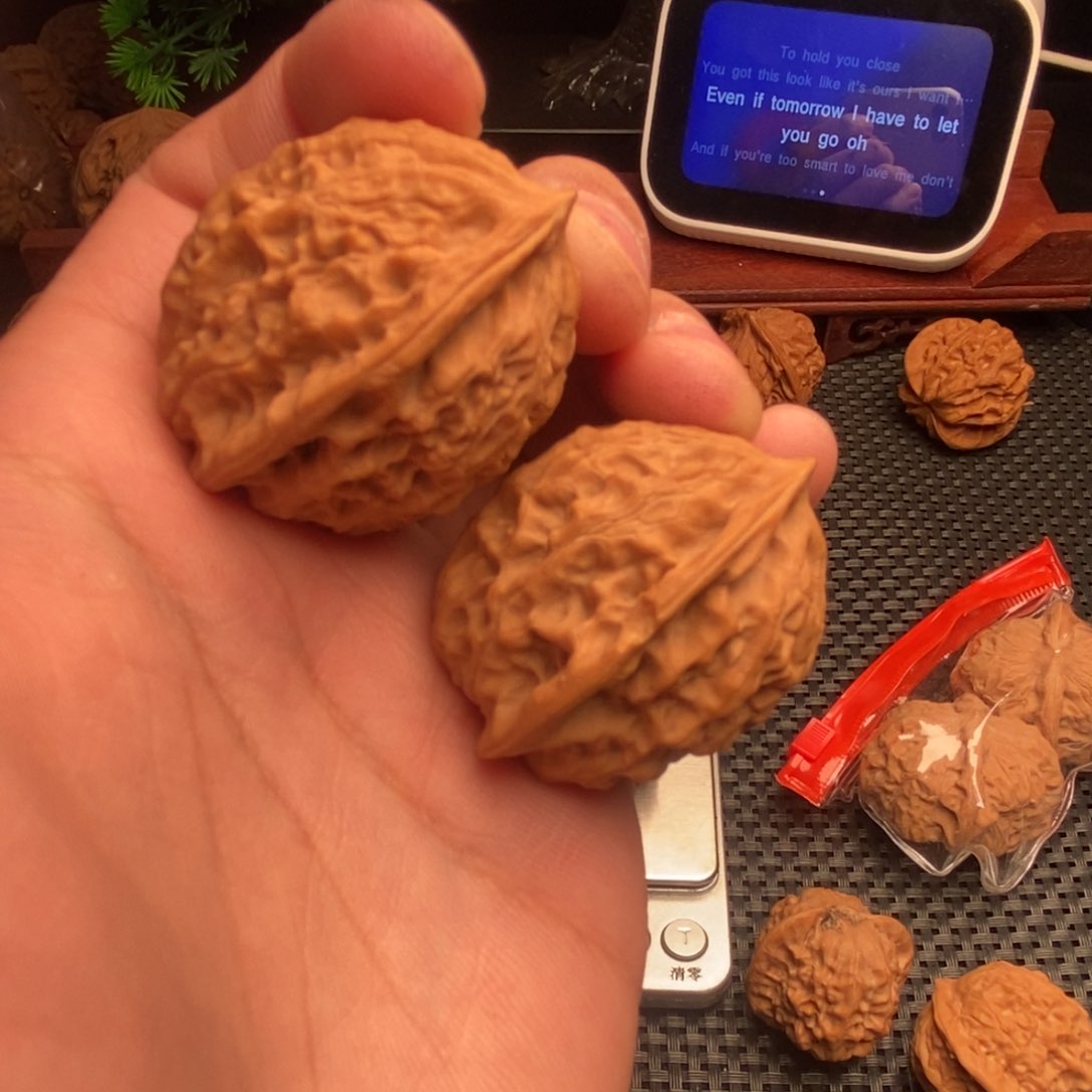 吊坠文玩核桃一**舟金牛