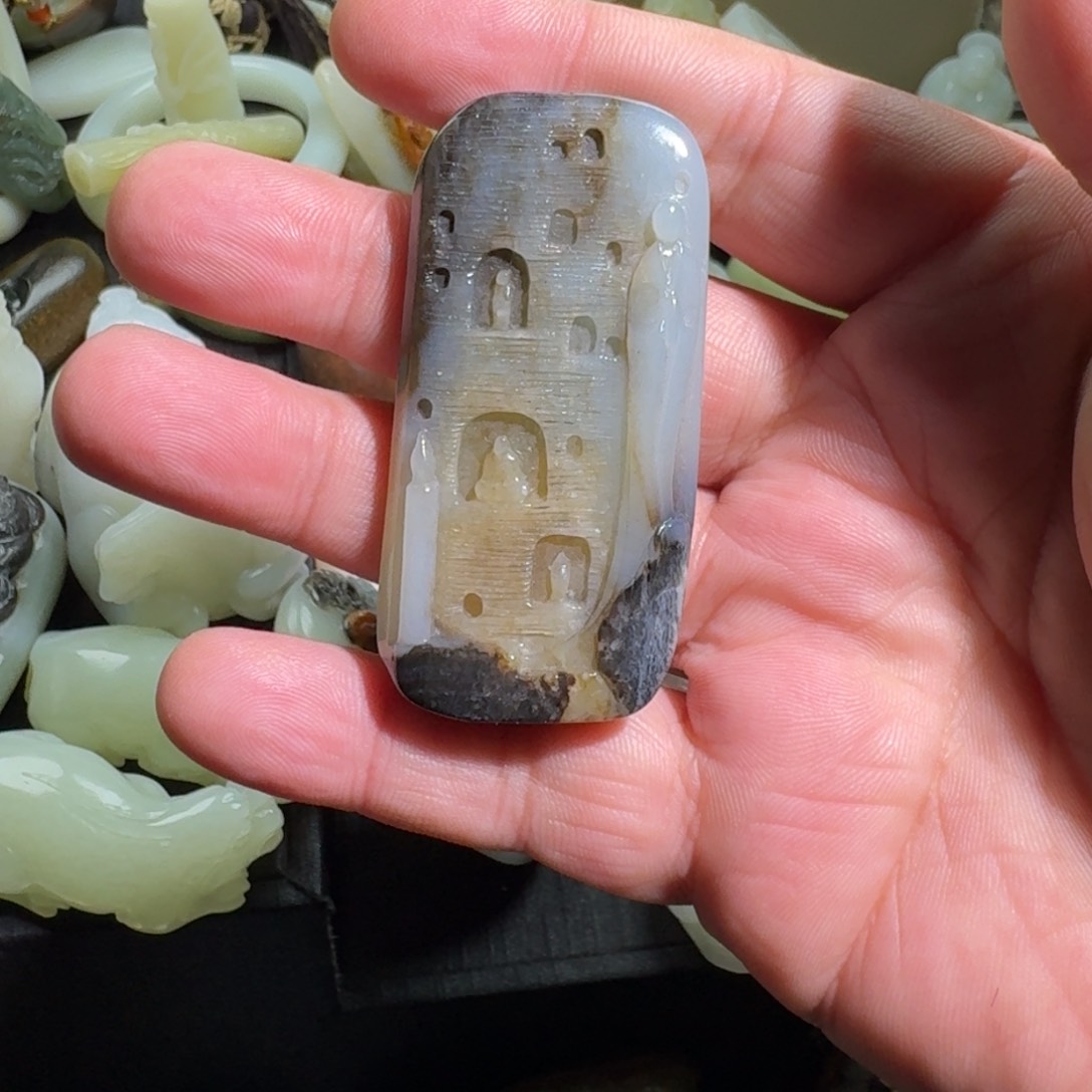 和田玉颈饰未镶嵌