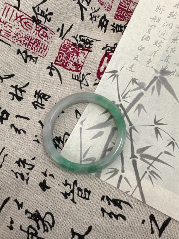 T1350 五九加双耳挂缅甸翡翠手鐲