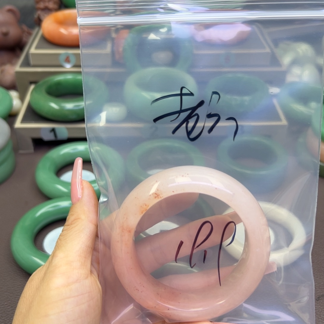 未镶嵌手镯石英岩玉老*