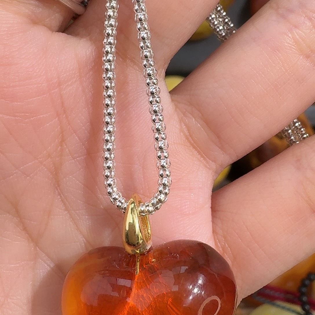 珊***～琥珀未镶嵌裸石我