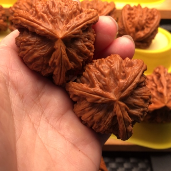 晓***亦文玩核桃吊坠核桃