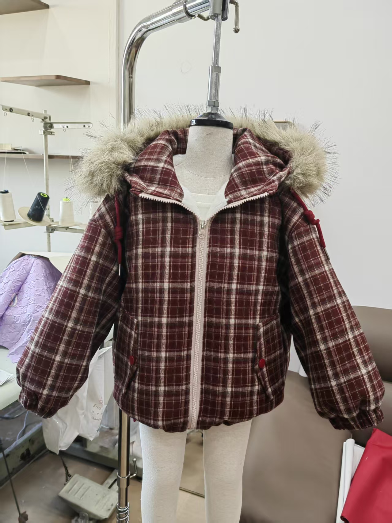 【佳琪妈】极寒系列女童英伦格子一件过冬连帽派克棉服外套-7190#