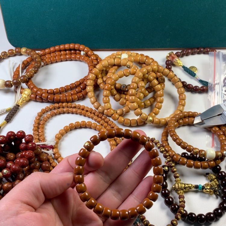 【闪购商品】橄榄核吊坠漂***衫14556868989898