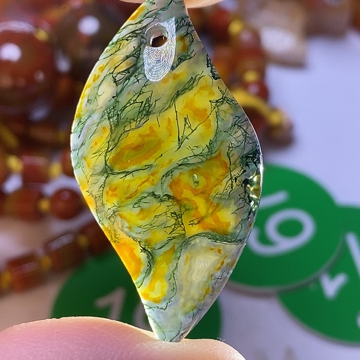 玛瑙/玉髓颈饰未镶嵌