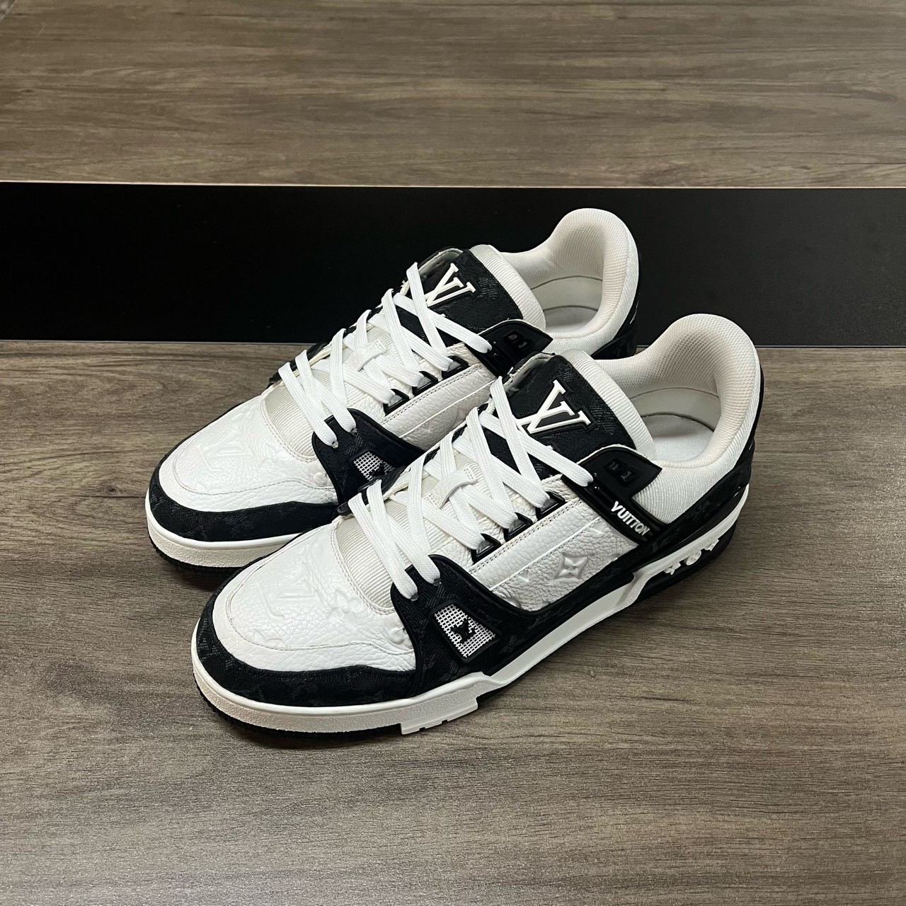 99新 LouisVuitton/路易威登 LV trainer黑白牛仔 43码无盒 e0302