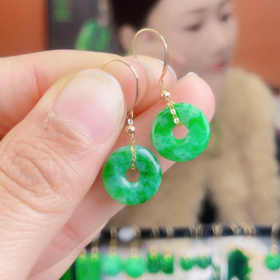 翡翠18K金镶嵌耳饰