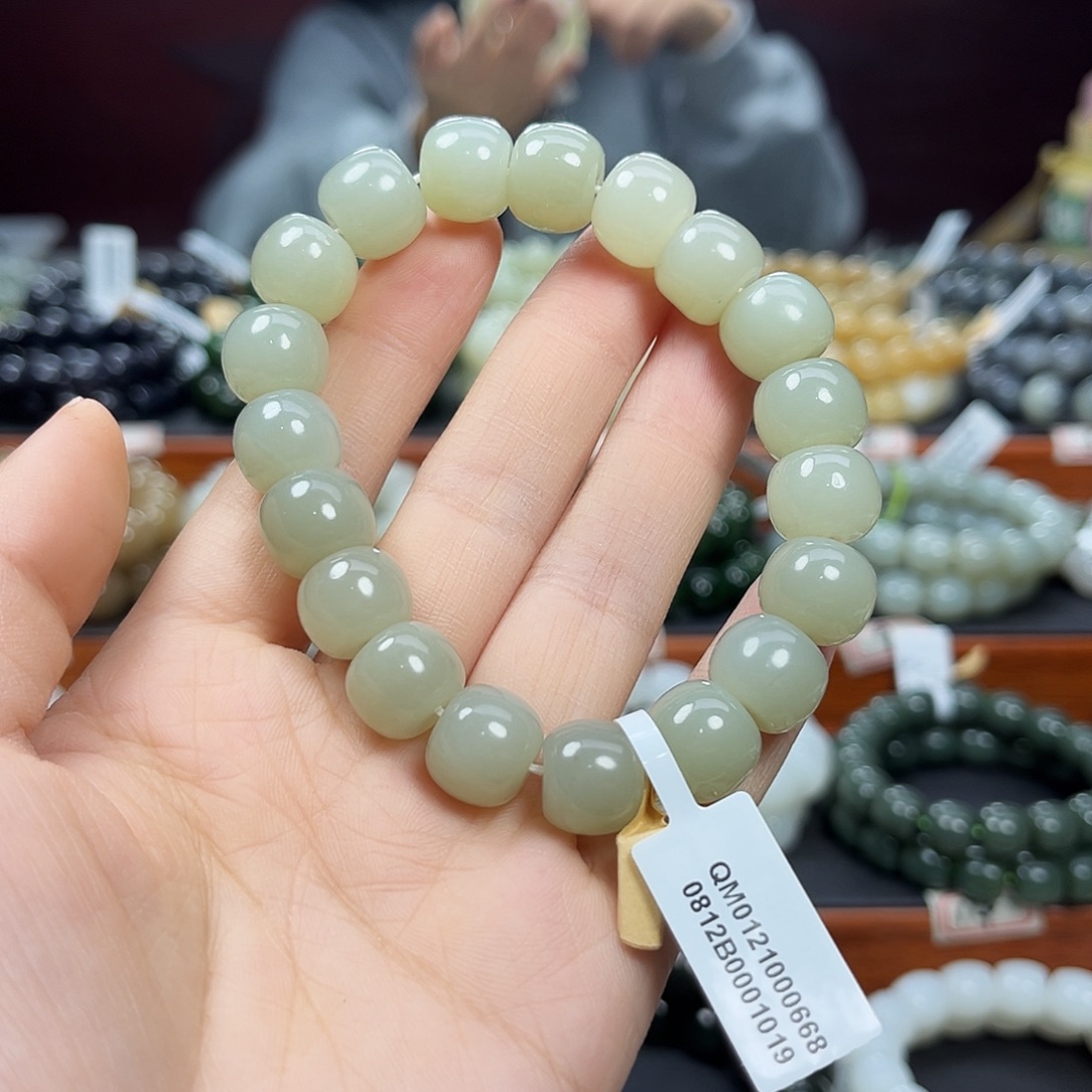 和田玉未镶嵌手链