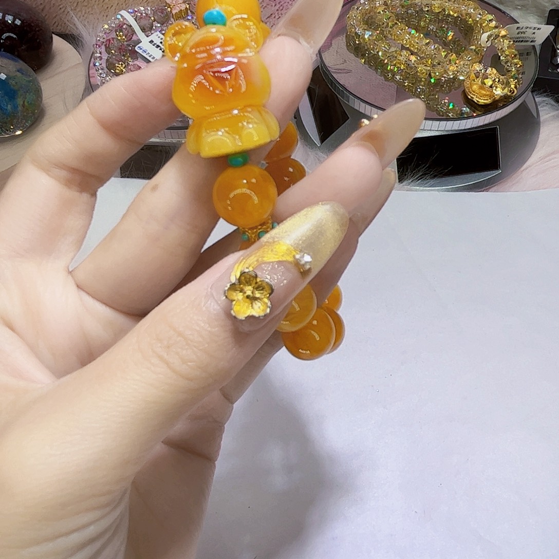 琉璃钛钢小熊手链