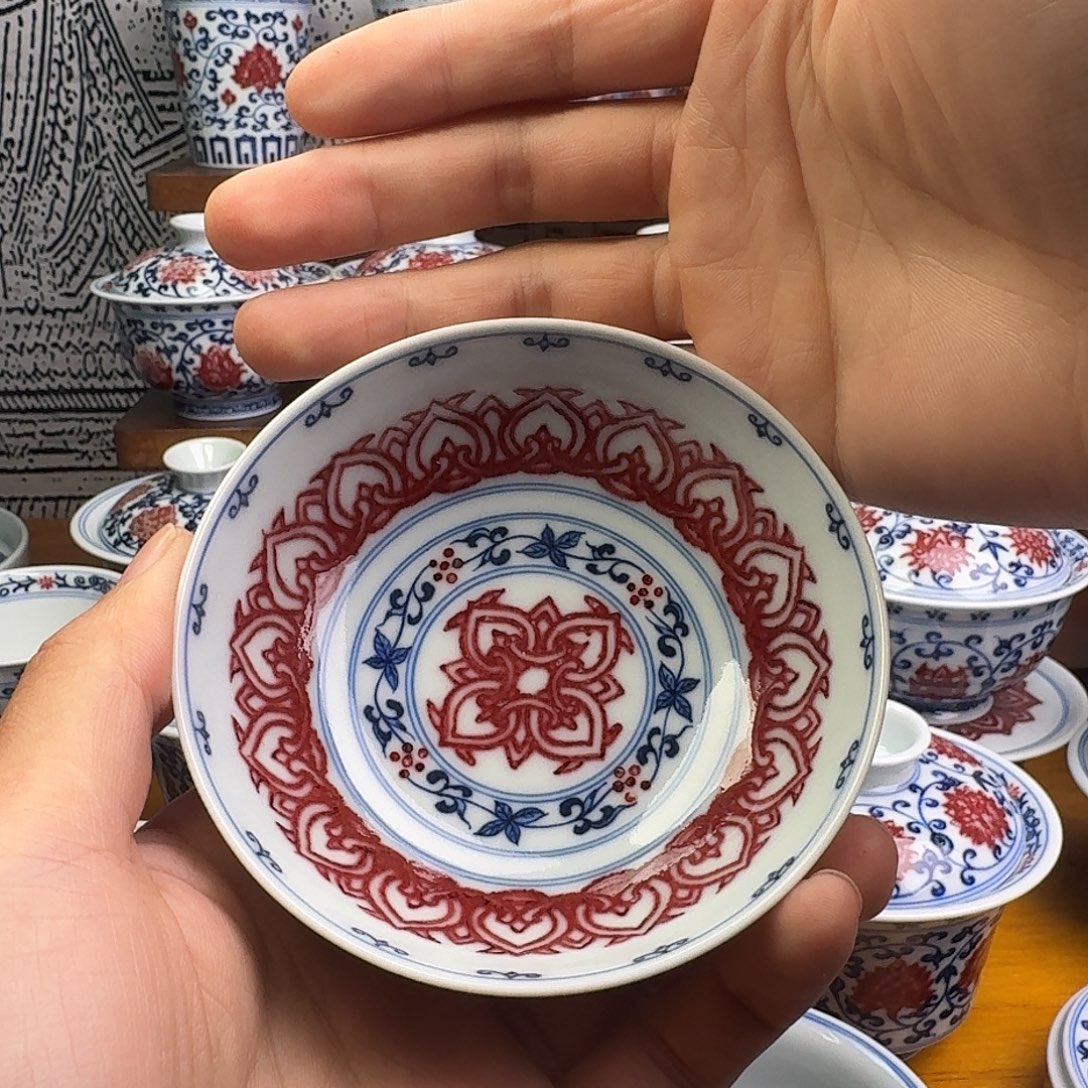 当代釉里红普洱杯