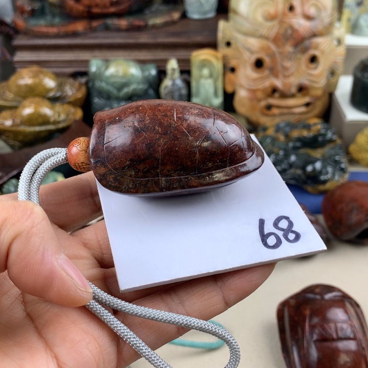 岫岩河磨玉（透闪石质玉）手把件有瑕未镶嵌玉*