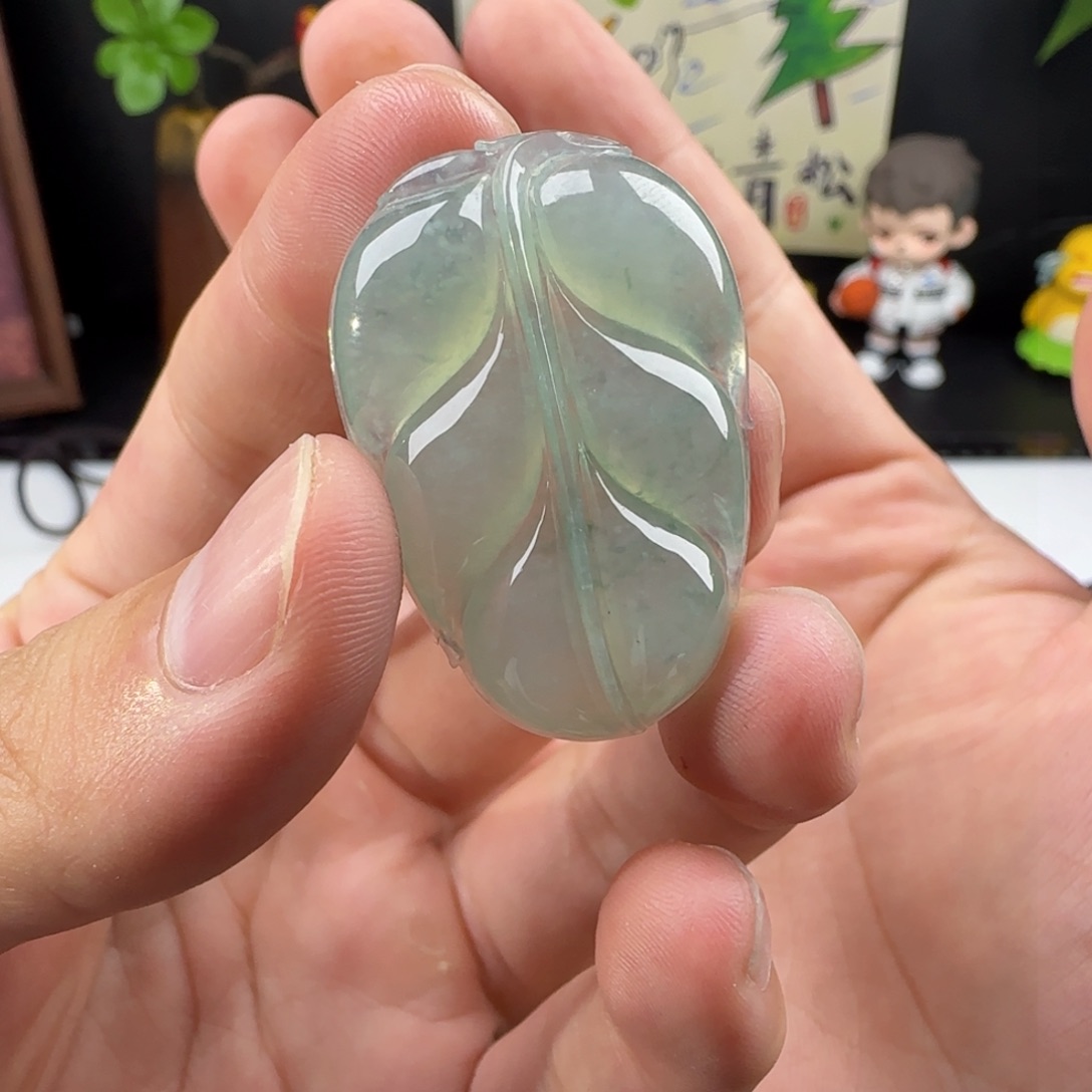 颈饰未镶嵌翡翠明**希