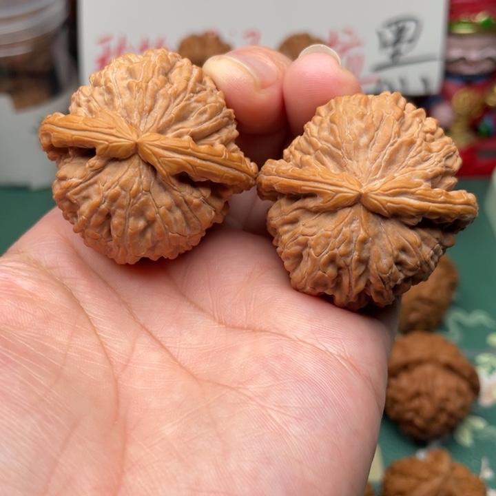 【闪购商品】文玩核桃吊坠40.5白狮子