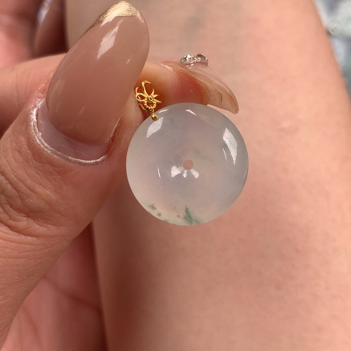 翡翠颈饰18K金镶嵌平安扣