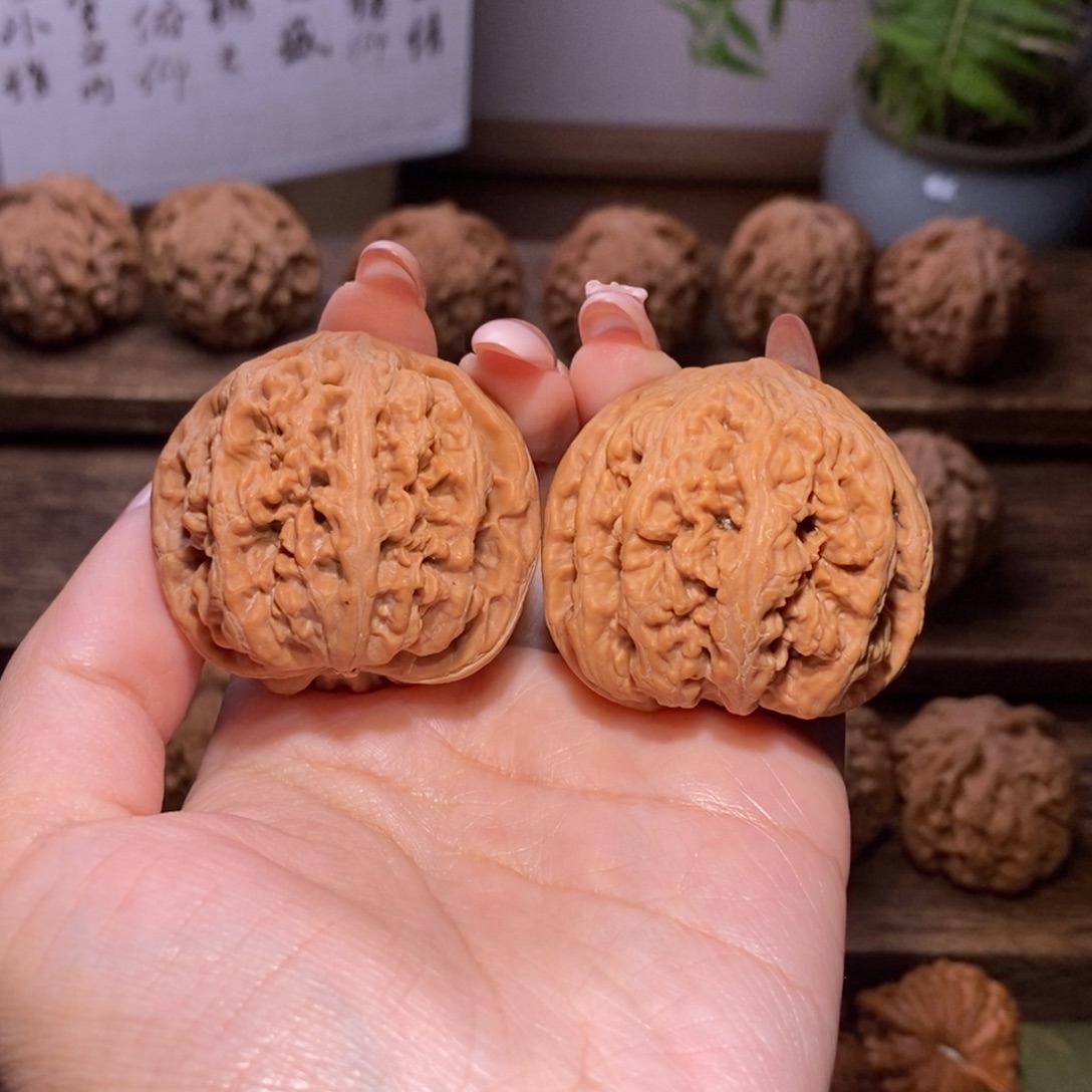 N***.文玩核桃吊坠全品41大粗筋ws