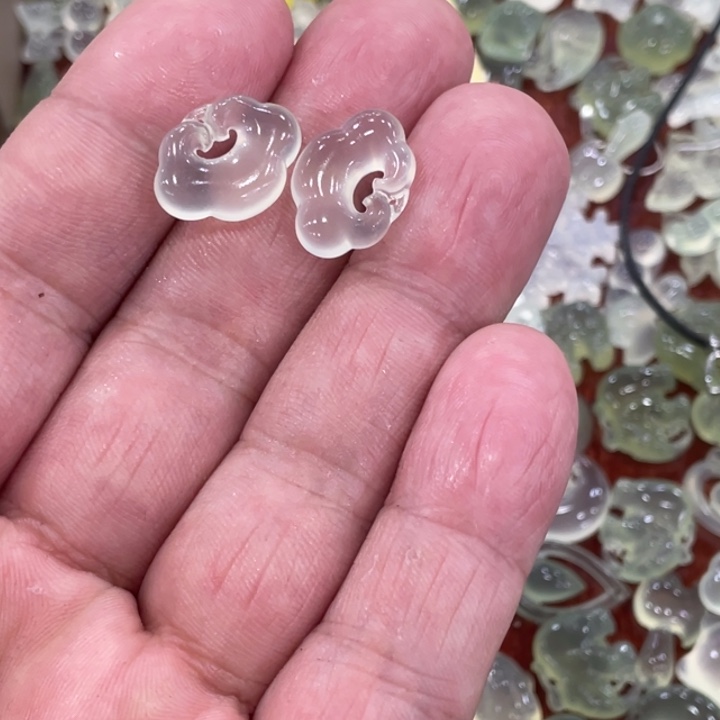 蛇纹石玉合金颈饰