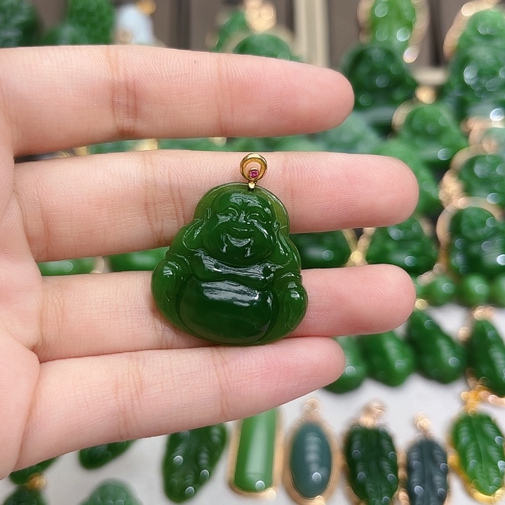 和田玉（碧玉）18K金镶嵌颈饰