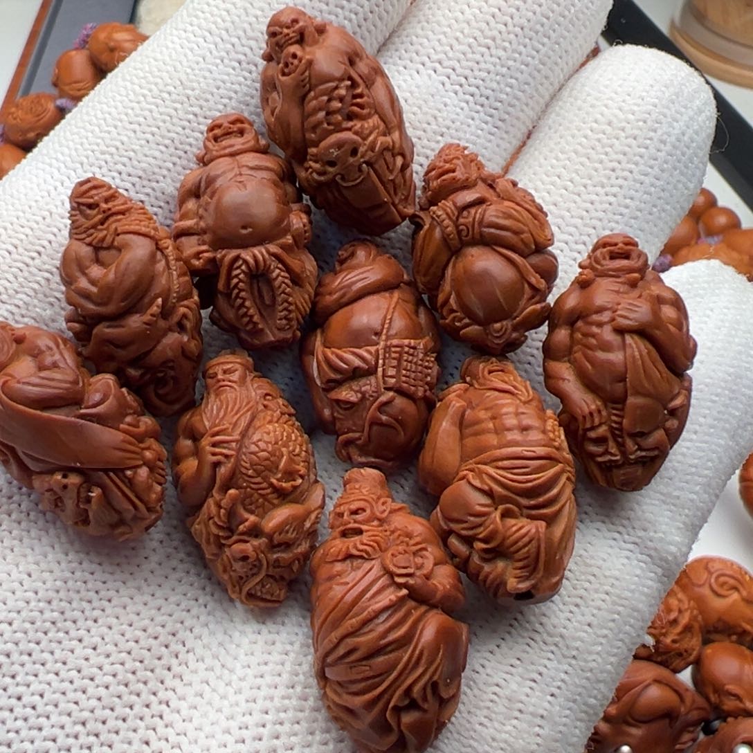 橄榄核手串啵****鼠橄榄核强行招财