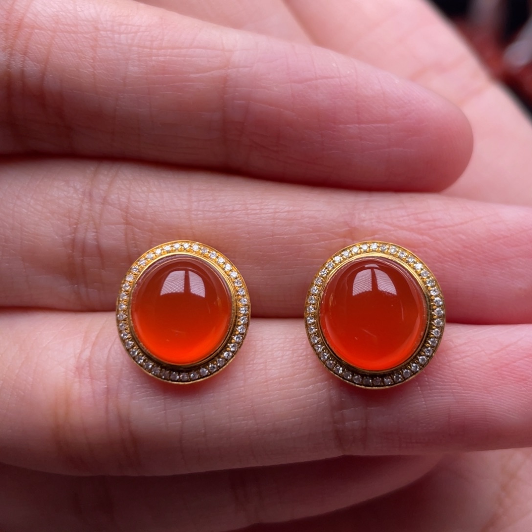 南红玛瑙18K金镶嵌珠宝奇石耳钉