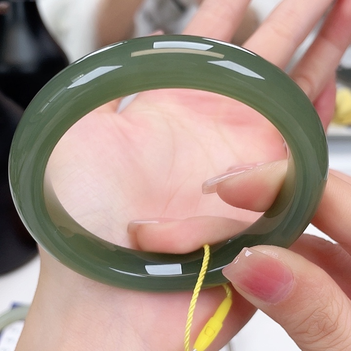 和田玉手镯58未镶嵌