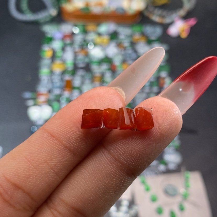 【闪购商品】翡翠挂件未镶嵌切割