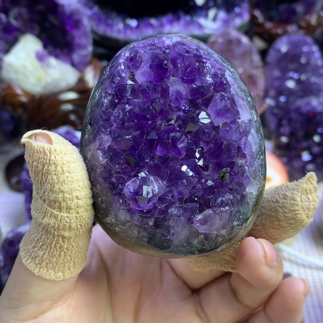 紫晶未镶嵌大型摆件（非配饰）