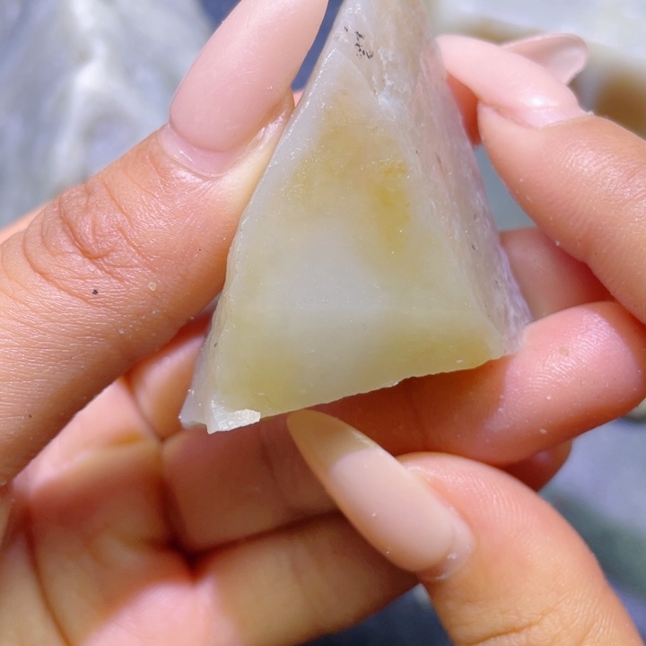 和田玉未镶嵌珠宝半成品