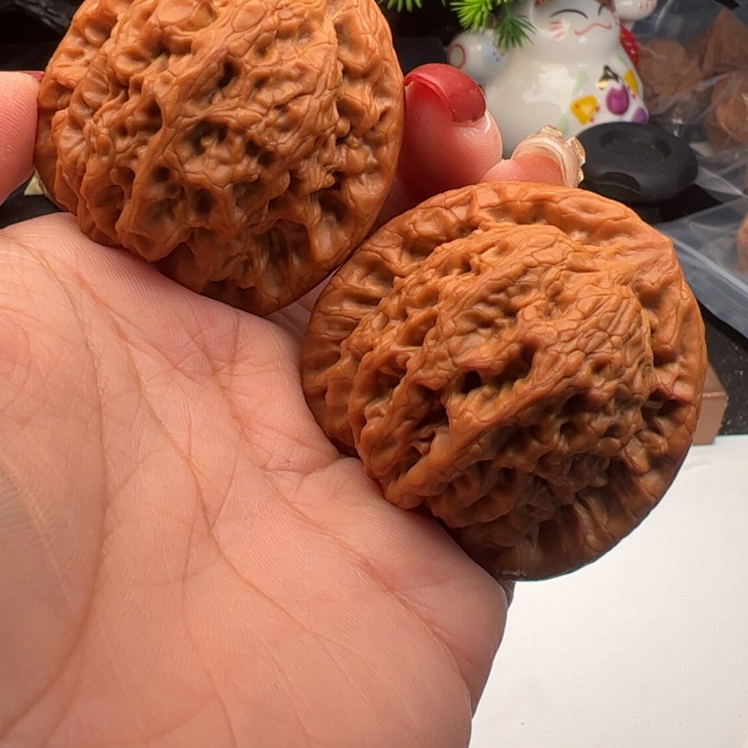 文玩核桃吊坠滢金公子45