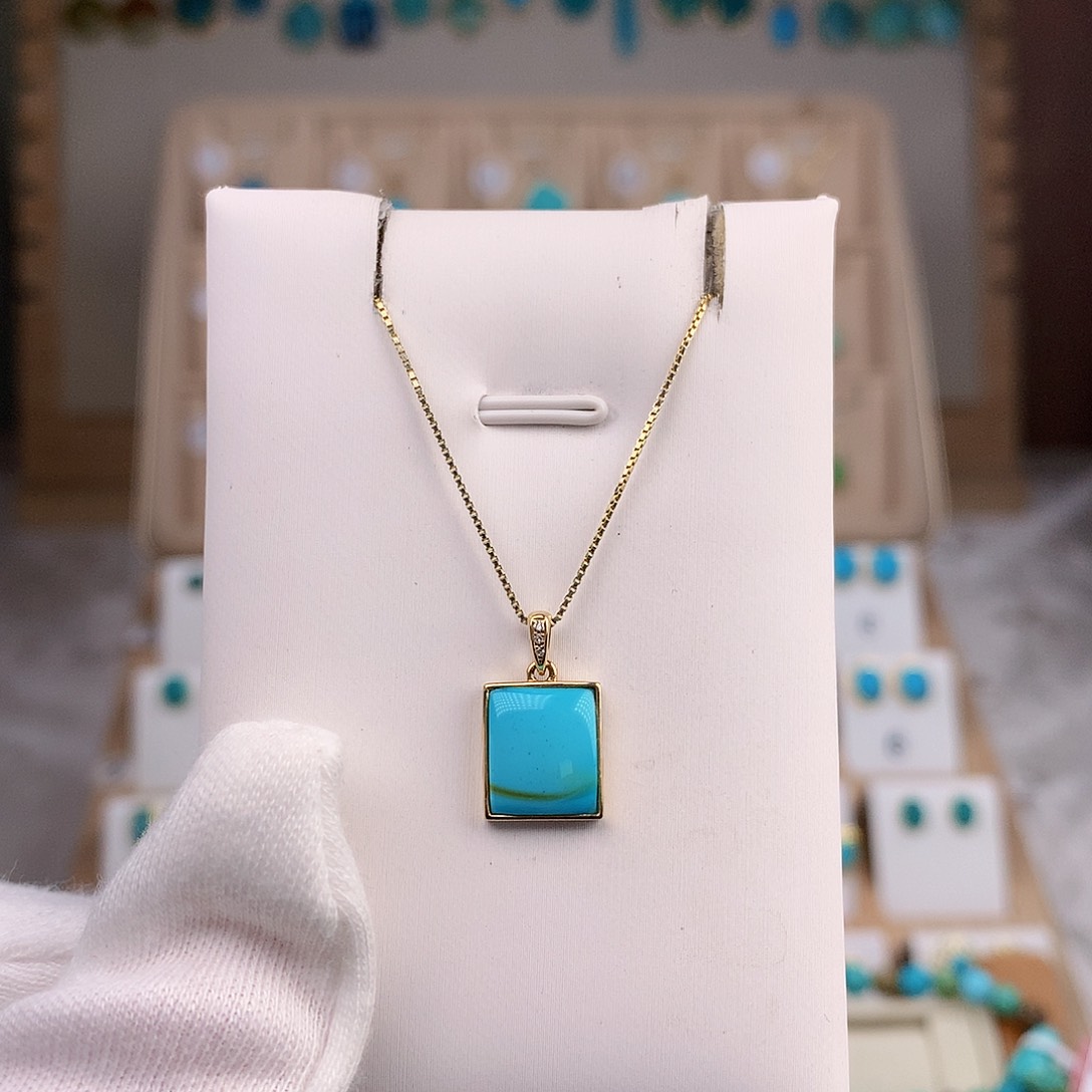 绿松石颈饰18K金镶嵌