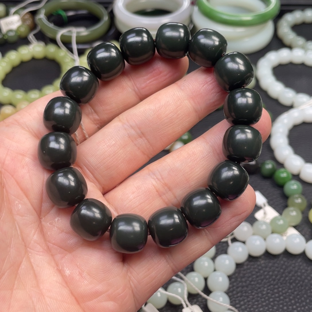 和田玉未镶嵌手链