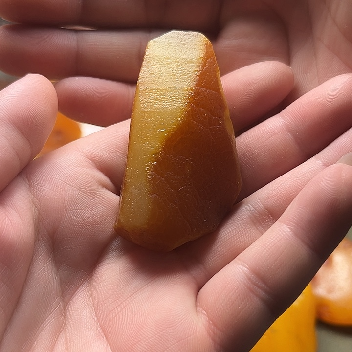 定制琥珀未镶嵌纯天然蜜蜡吊坠