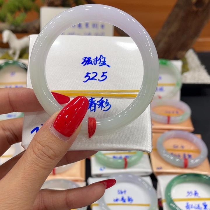 翡翠未镶嵌手镯缅甸翡翠