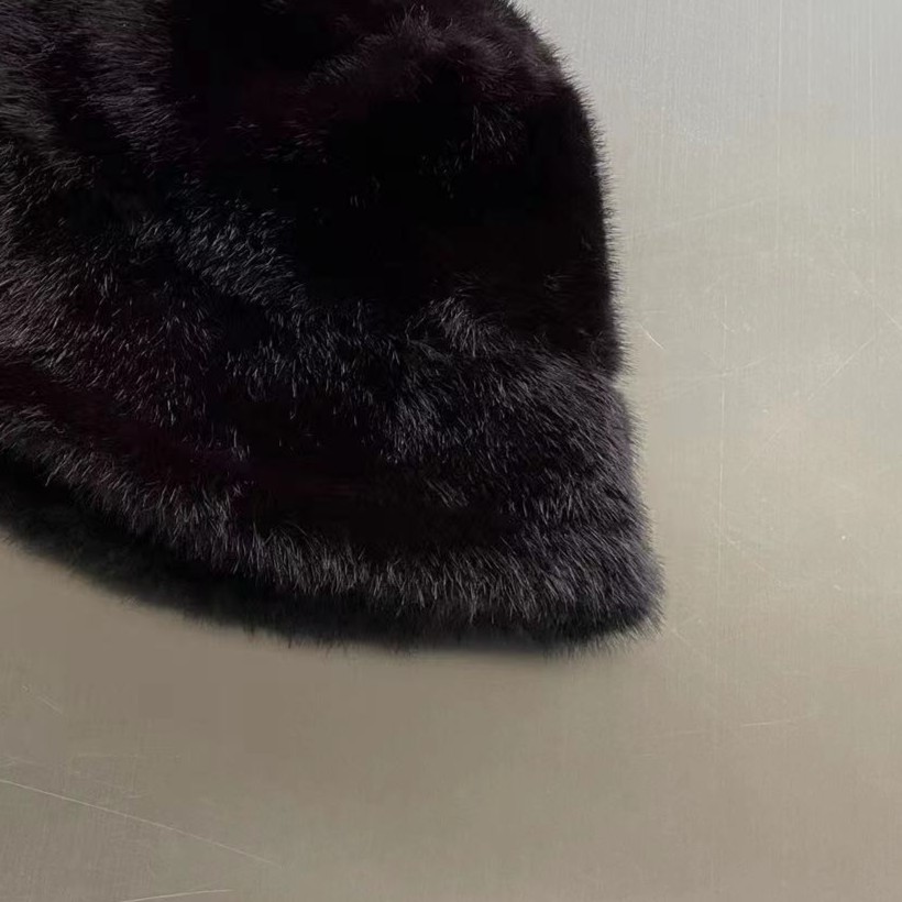  i-EAST 糟糕是心动~秋冬毛茸茸百搭帽子-3D PS7097