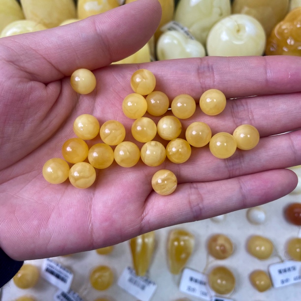 9+mm瑕疵福利 亿熙珠宝 天然原矿琥珀蜜蜡