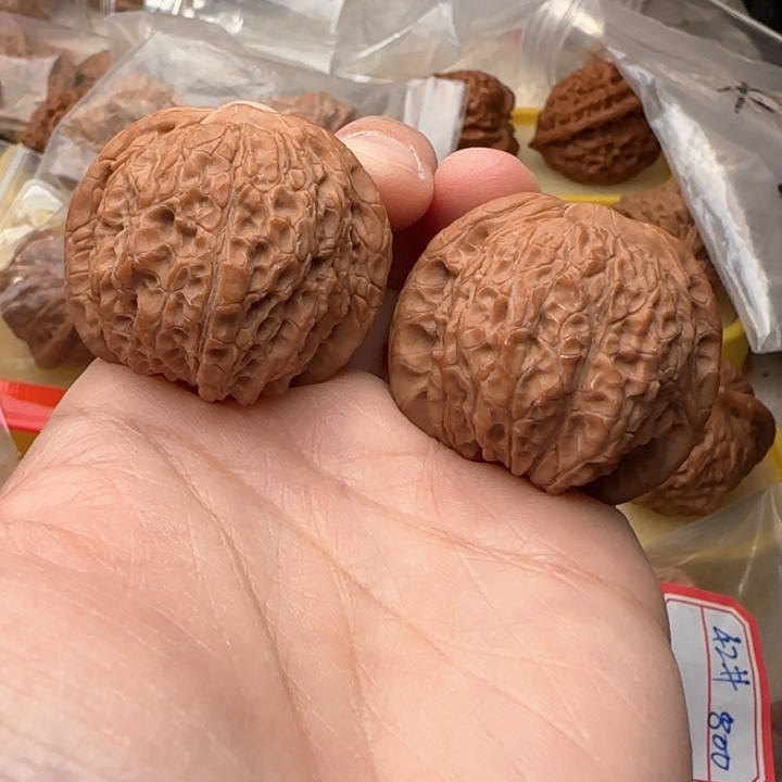 文玩核桃吊坠李*…血麒麟